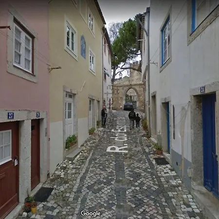 Apartman A Romantic Getaway Inside The Castle Walls Lisboa